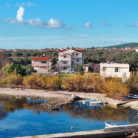 Sukošan Beachfront Apartments Jermen מראה חיצוני תמונה