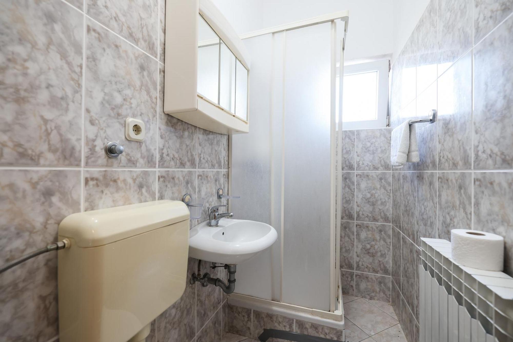 Sukošan Beachfront Apartments Jermen מראה חיצוני תמונה