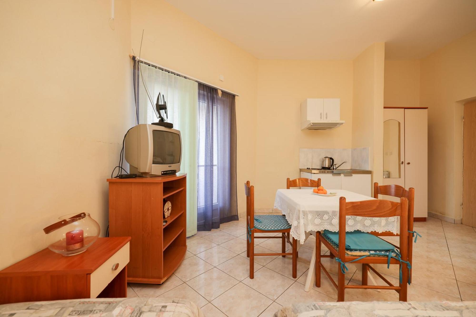 Sukošan Beachfront Apartments Jermen מראה חיצוני תמונה