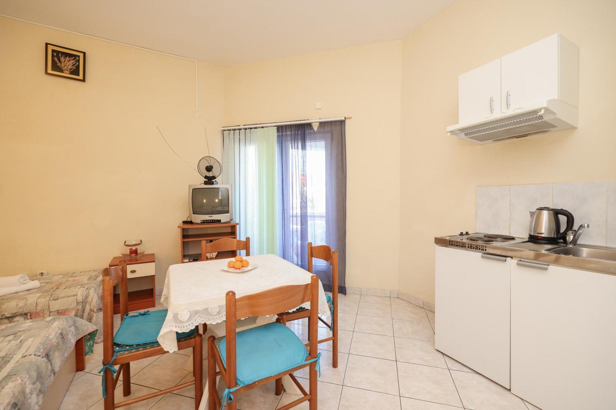 Sukošan Beachfront Apartments Jermen מראה חיצוני תמונה