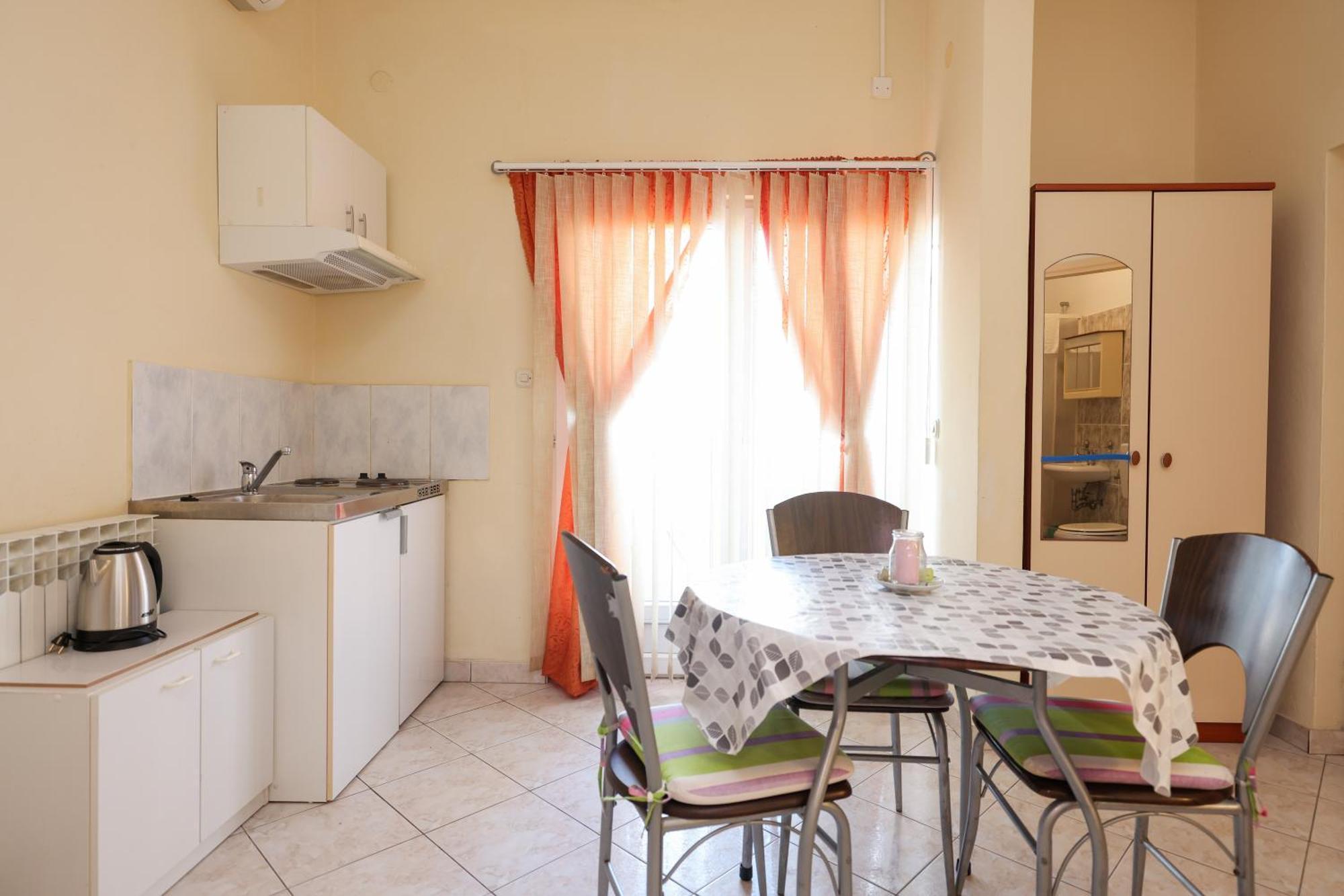 Sukošan Beachfront Apartments Jermen מראה חיצוני תמונה